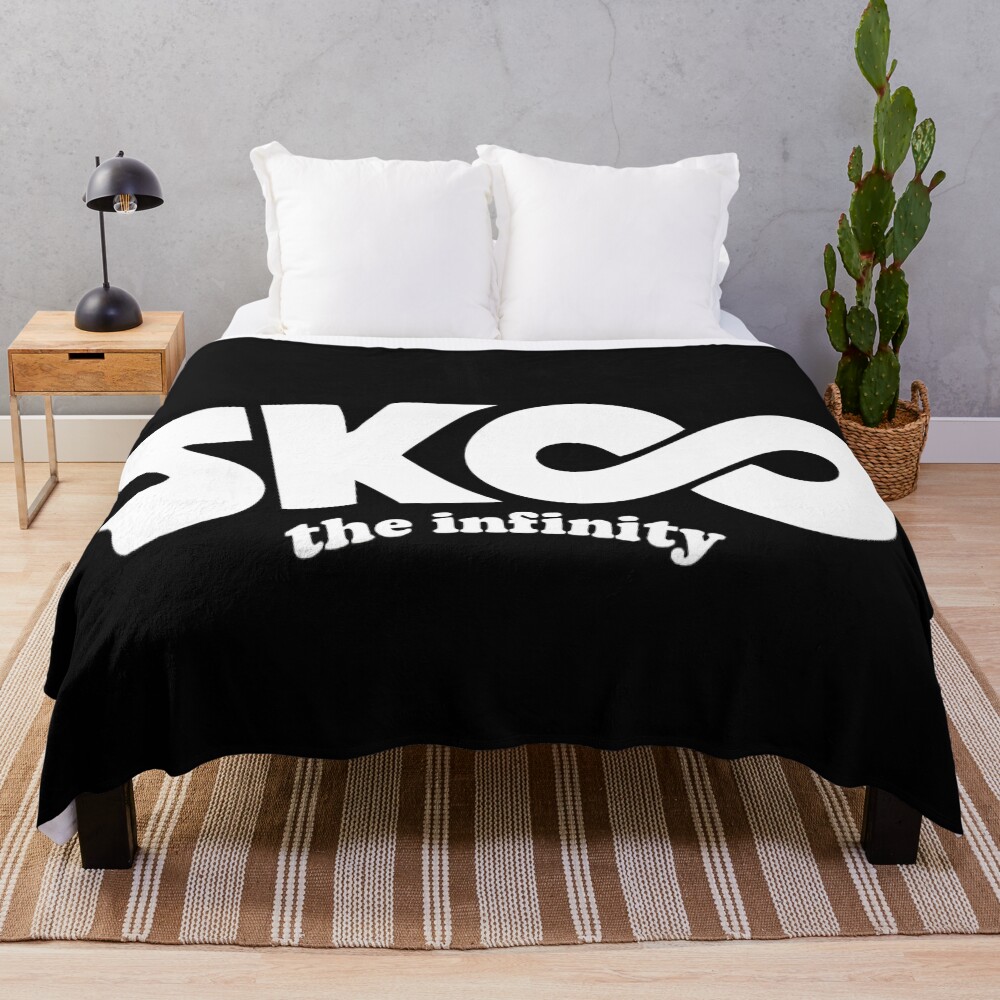 Sk8 The Infinity Throw Blanket